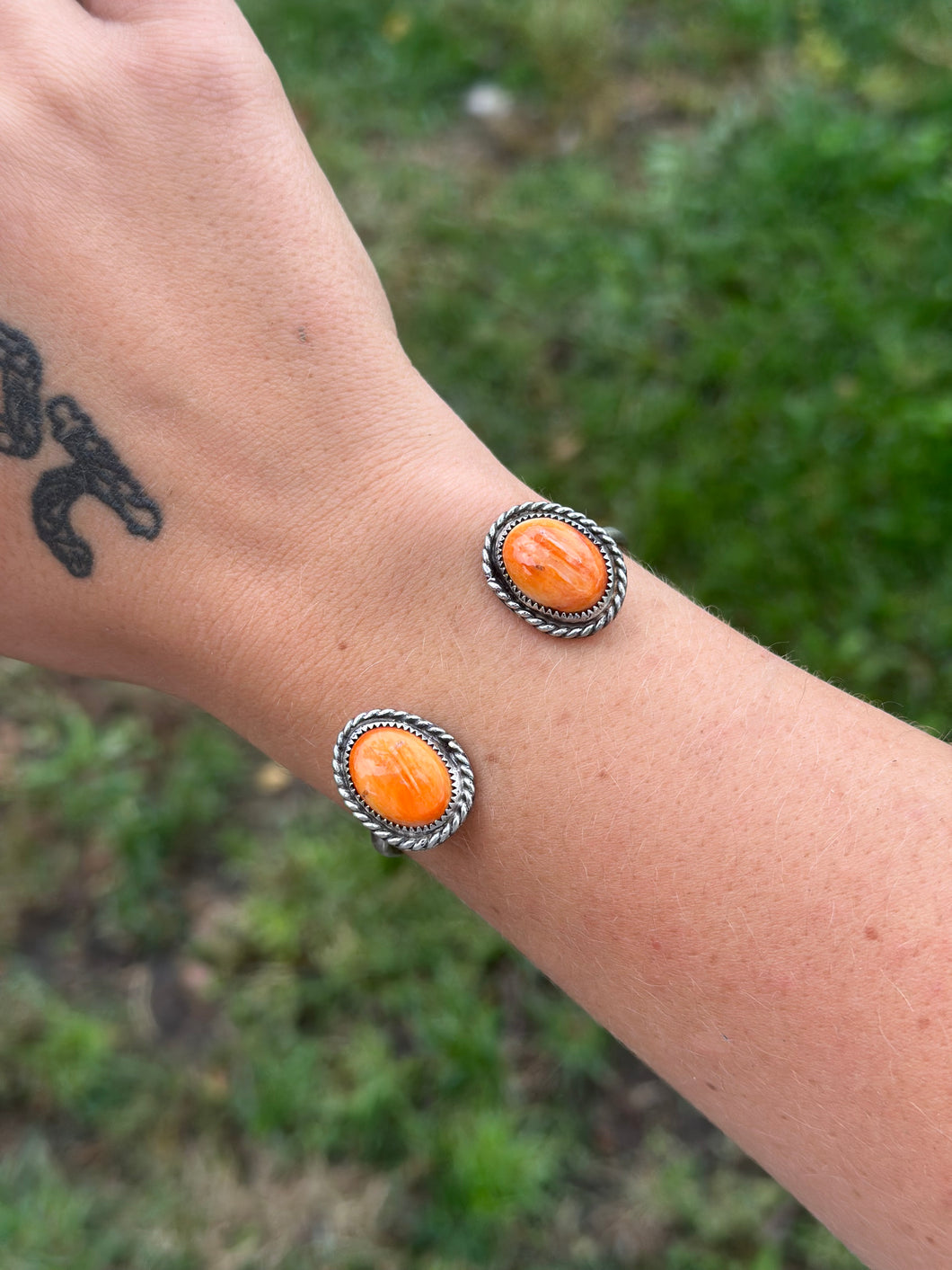 Spiny split cuff