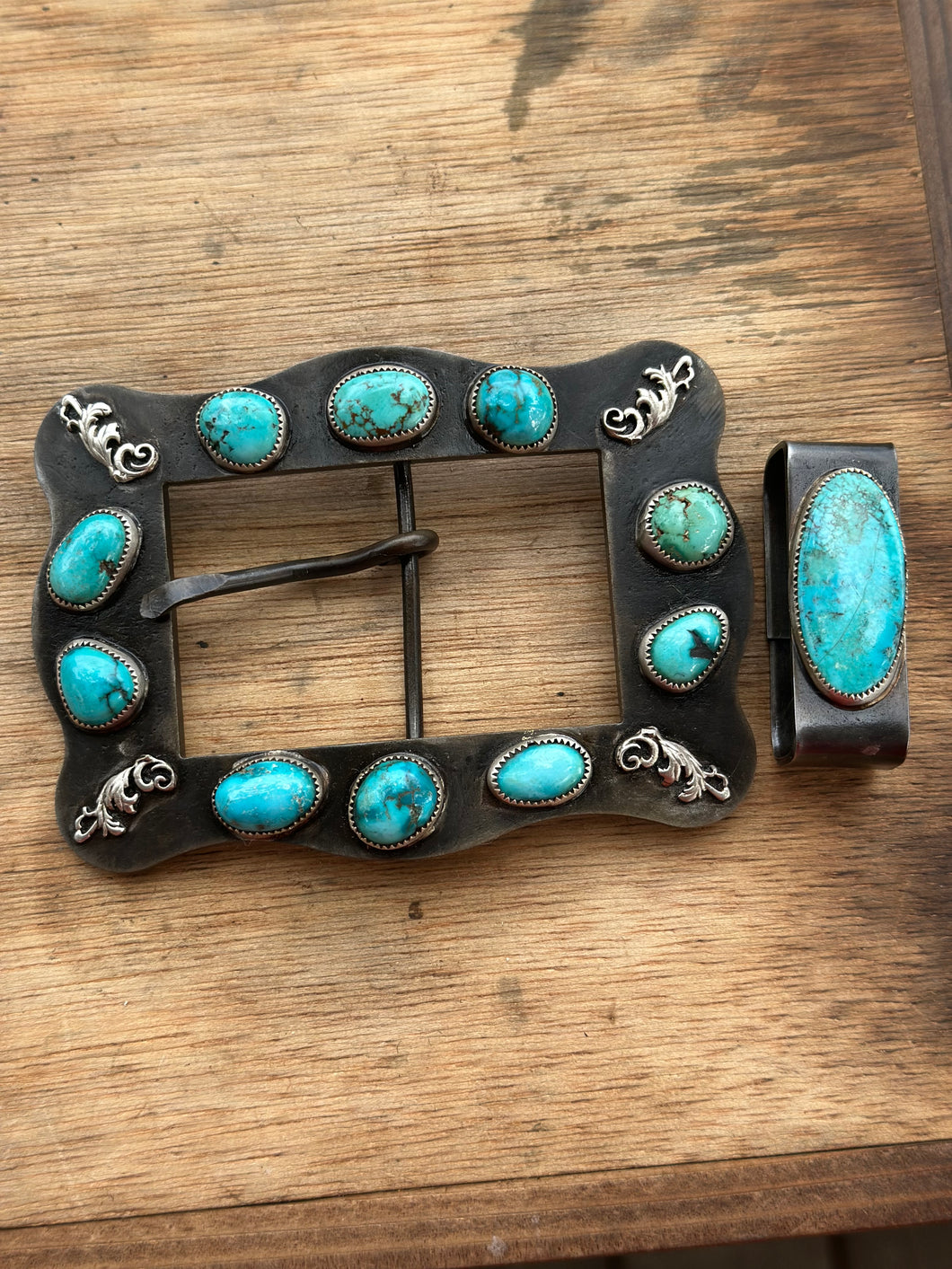 Hubei buckle with engraving castings