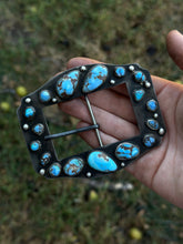 Load image into Gallery viewer, Custom belt buckle spot
